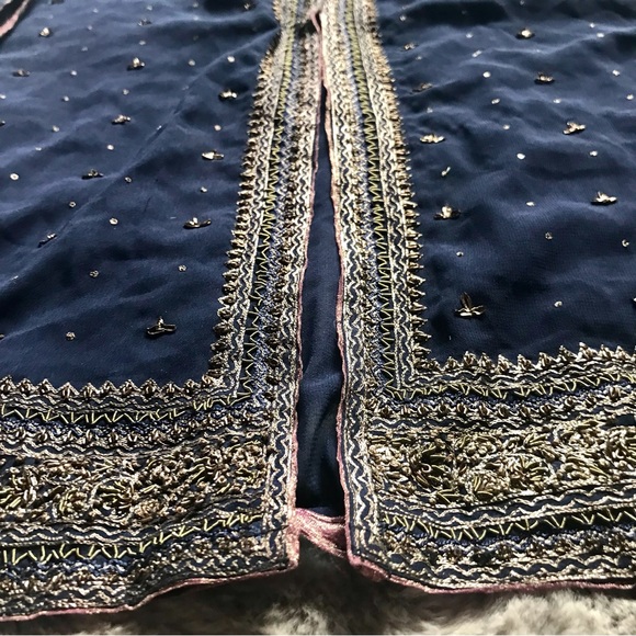 Women’s size 36 embroidered Kurti Tunic top polyester chiffon made in India - Picture 3 of 7